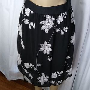 Metro Wear embroidered flowy chiffon midi skirt - size XL
